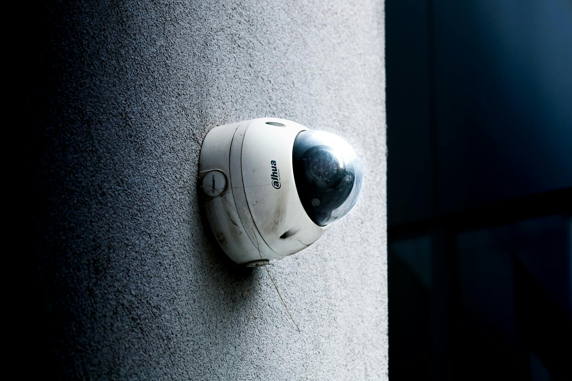 Choosing Business Security Cameras in Greater Cincinnati: A Complete Guide