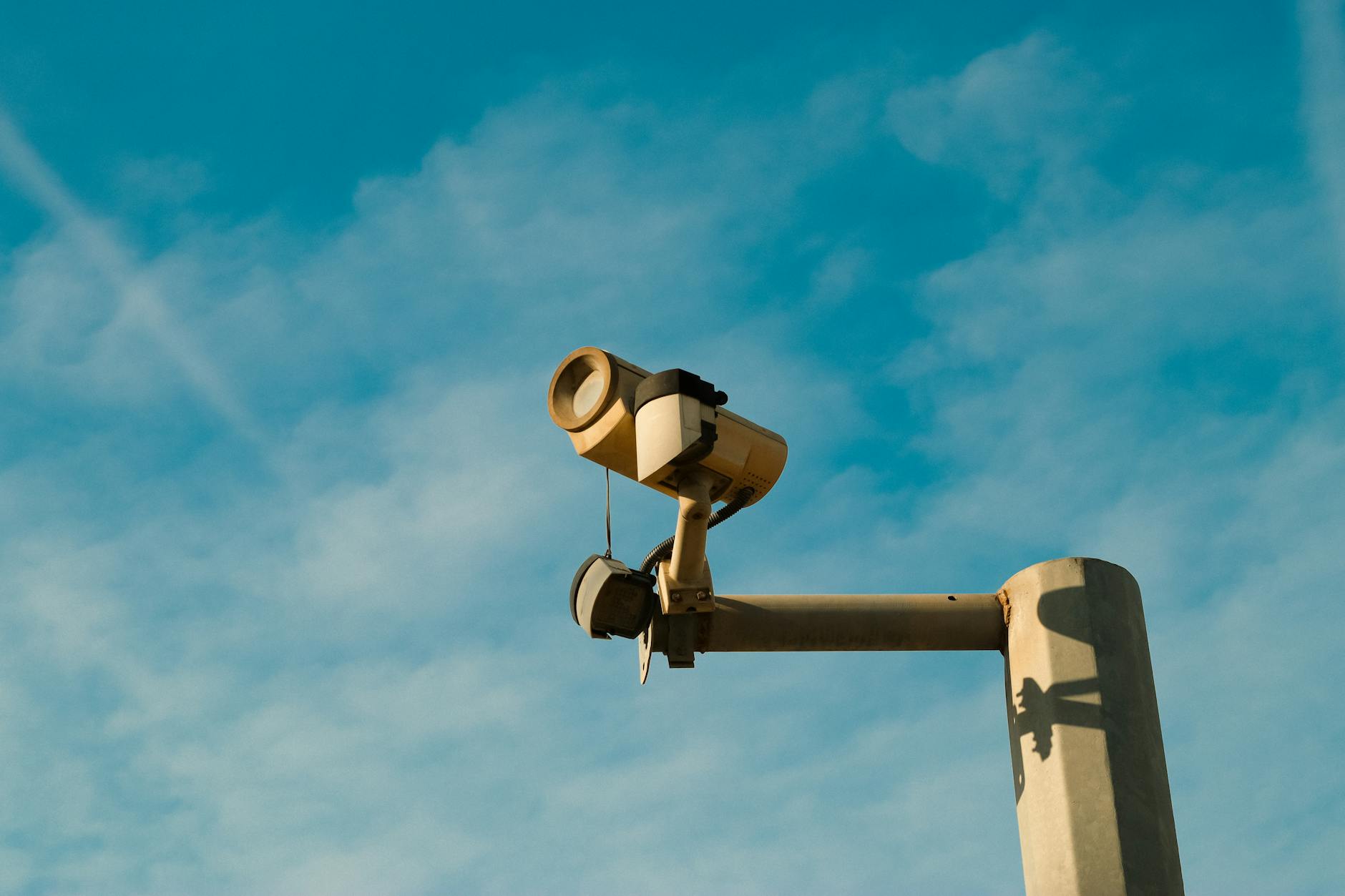 Cutting Downtime with Smart Security Camera Strategies for Cincinnati SMBs